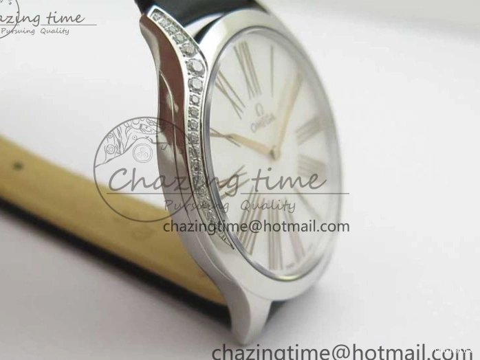 0410 StreetReady Ladies’ De Ville Trésor Diamond SS 3AF 1:1 Best Edition White MOP Dial RG Markers On Black Fabric strap Swiss Quartz 7884